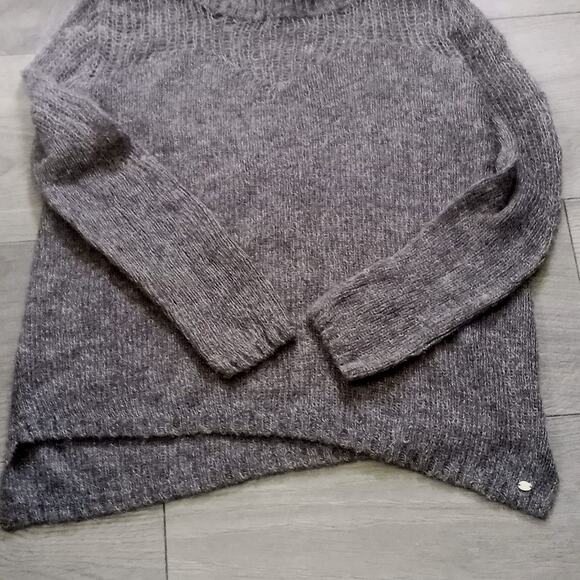 GUESS Gray Asymmetrical Sweater Small Slouchy Long Sleeve Loose Knit Faux Mohair - Picture 3 of 8